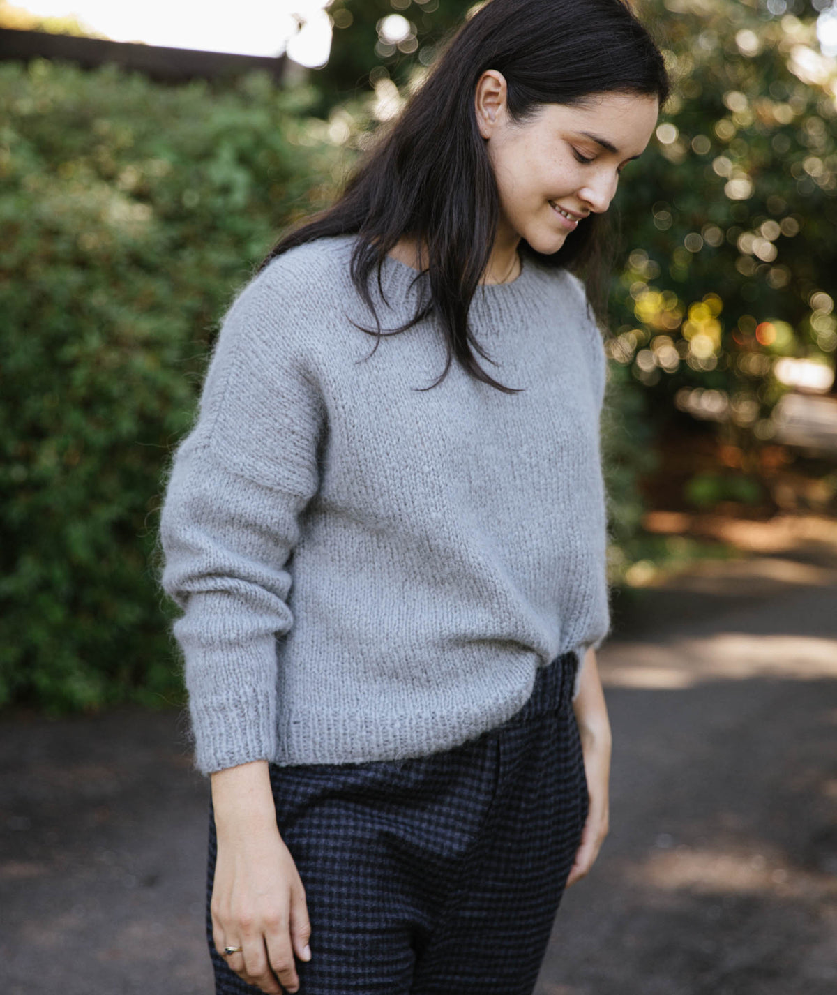 Easy Relaxed Pullover: Extended Neck Version Using Woolfolk Tåge